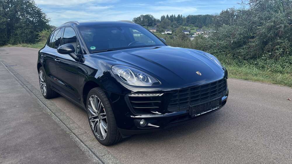 Porsche Macan 163.000 km 26.699 &euro; Gummersbach 51643