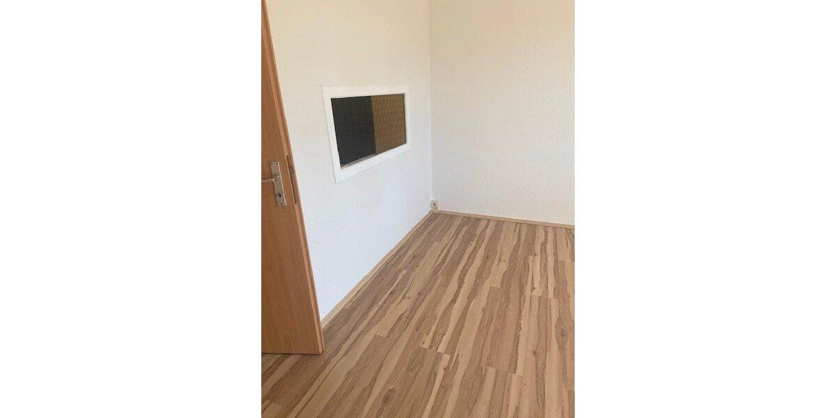 Etagenwohnung Torgelow - 3 Zimmer, 63 m&sup2;, 320&euro; | Angebot:26456352