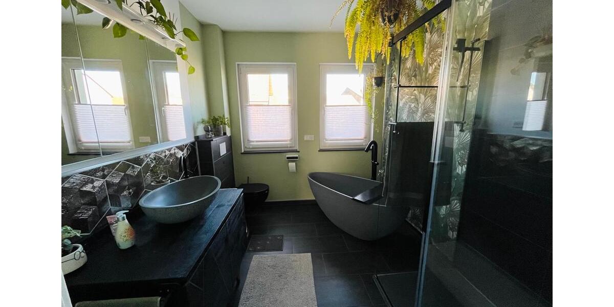 Bungalow Warburg - 3 Zimmer, 87 m&sup2;, 980&euro; | Angebot:26148473