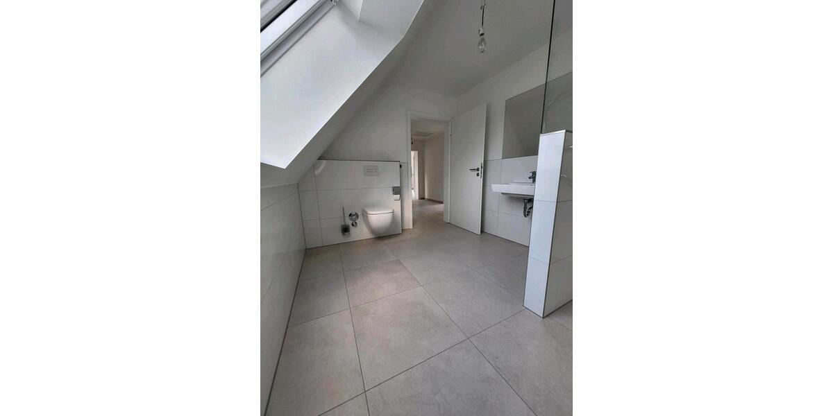 Dachgeschoßwohnung Lippstadt Bad Waldliesborn - 2 Zimmer, 77 m&sup2;, 730&euro; | Angebot:26411545