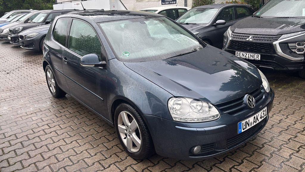 VW Golf 160.000 km 3.699 &euro; Dortmund 44125