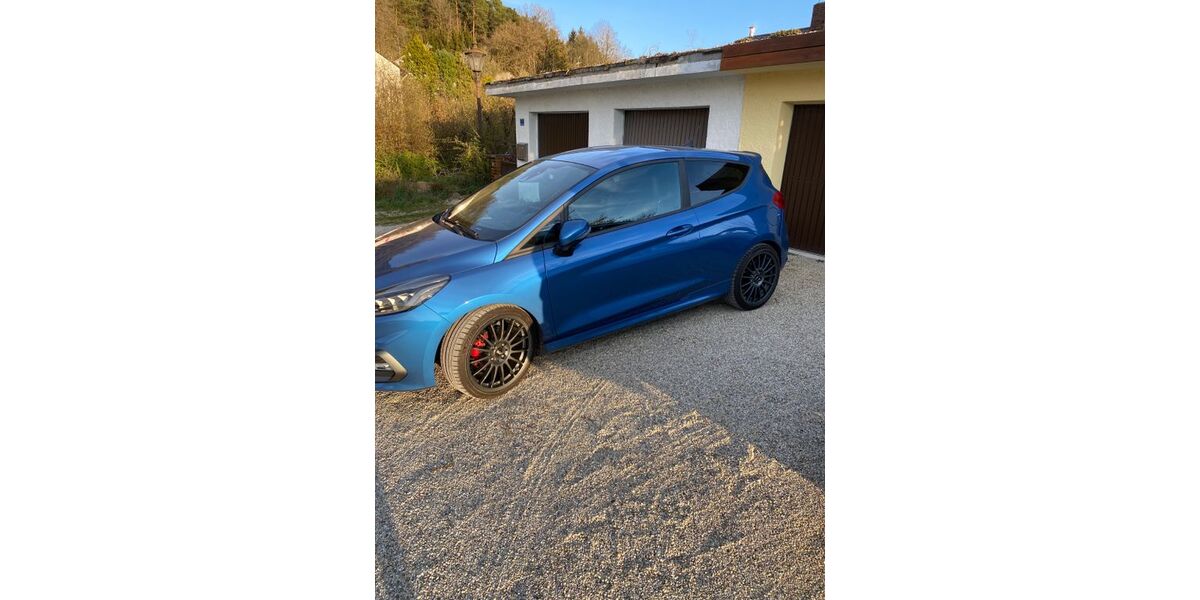 Ford Fiesta 67.100 km 17.600 &euro; Zolling 85406