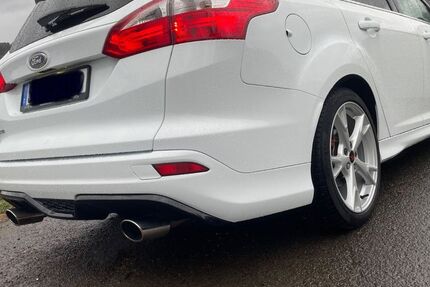 Ford Focus 182.000 km 4.599 &euro; Ruppichteroth 53809