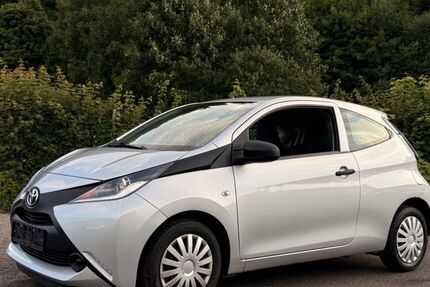 Toyota Aygo (X) 83.750 km 6.500 &euro; Oberndorf am Neckar 78727