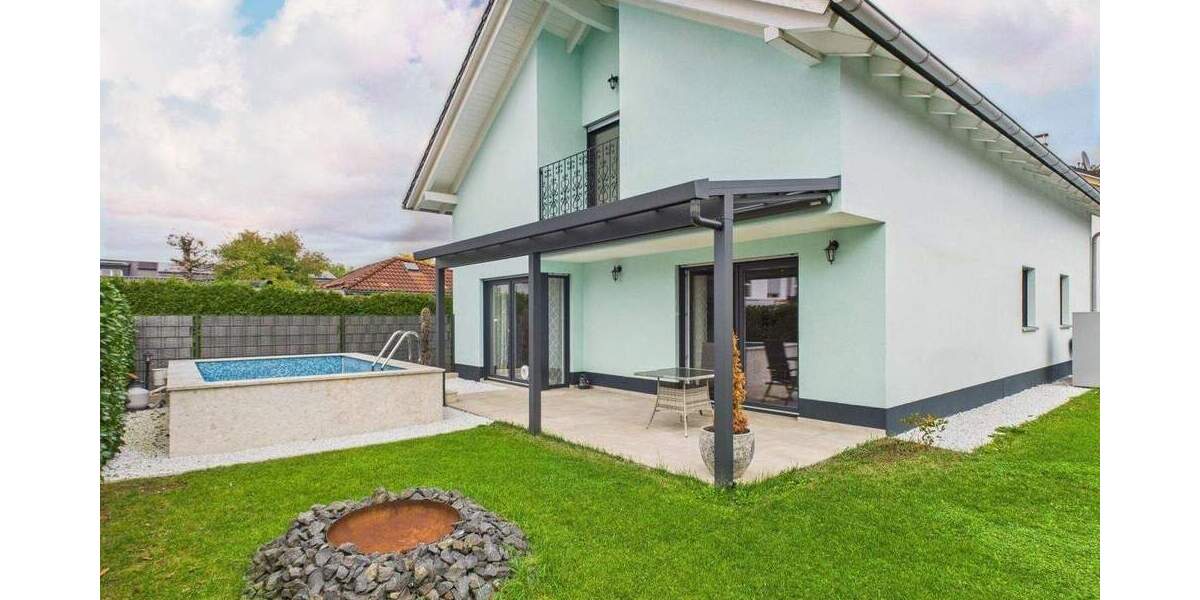 Exklusives und energieeffizientes Einfamilienhaus mit Pool und Garten 5 zimmer