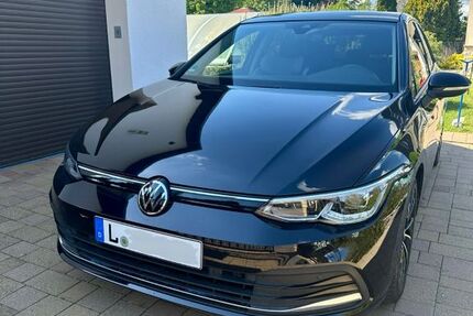 VW Golf 42.700 km 19.490 &euro; Böhlen 04564