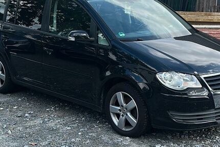 VW Touran 228.098 km 900 &euro; Lindlar 51789