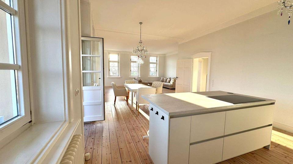 Etagenwohnung Gelnhausen - 4 Zimmer, 161 m&sup2;, 2.576&euro; | Angebot:26350765
