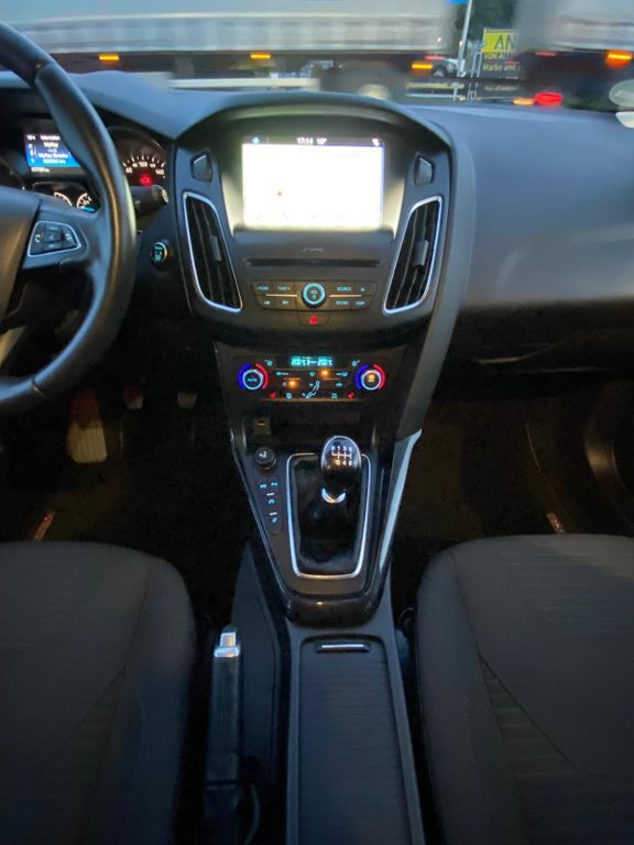 Ford Focus 175.000 km 7.980 € Mogendorf 56424