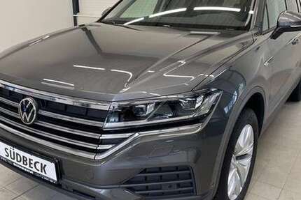 VW Touareg 68.195 km 43.460 &euro; Cloppenburg 49661
