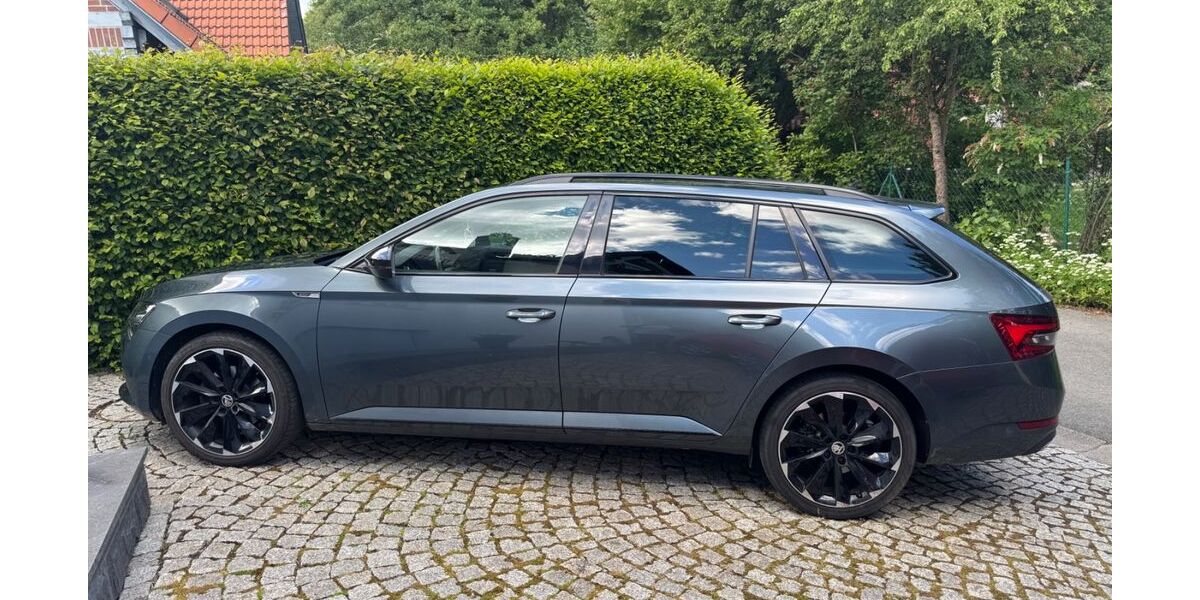 Skoda Superb 73.000 km 22.999 &euro; Lengenfeld 08485