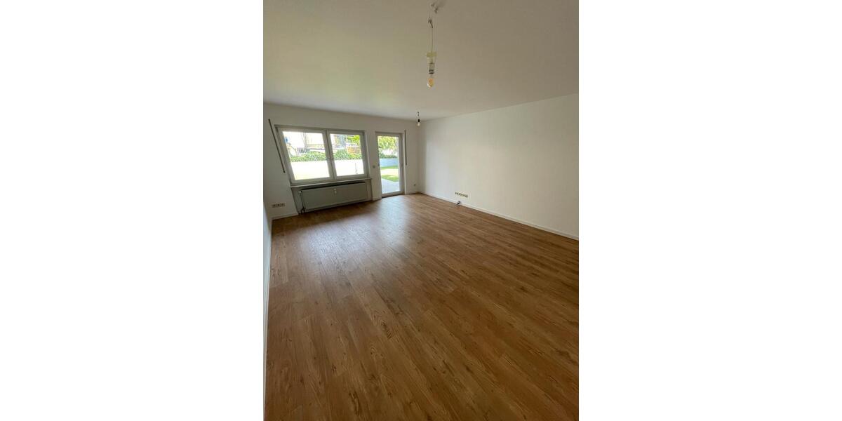 Erdgeschoßwohnung Neuenstein - 4 Zimmer, 100 m&sup2;, 1.050&euro; | Angebot:26350156