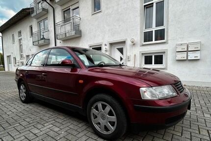 VW Passat 220.000 km 2.500 &euro; Unterneukirchen 84579