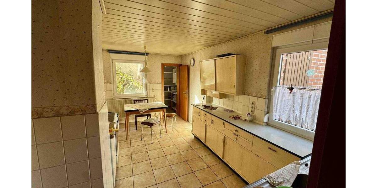 Einfamilienhaus Bad Gandersheim Gehrenrode - 8 Zimmer, 150 m&sup2;, 99.000&euro; | Angebot:25744222