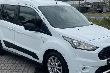 Ford Tourneo Connect 140.000 km 12.280 &euro; Langen 63225