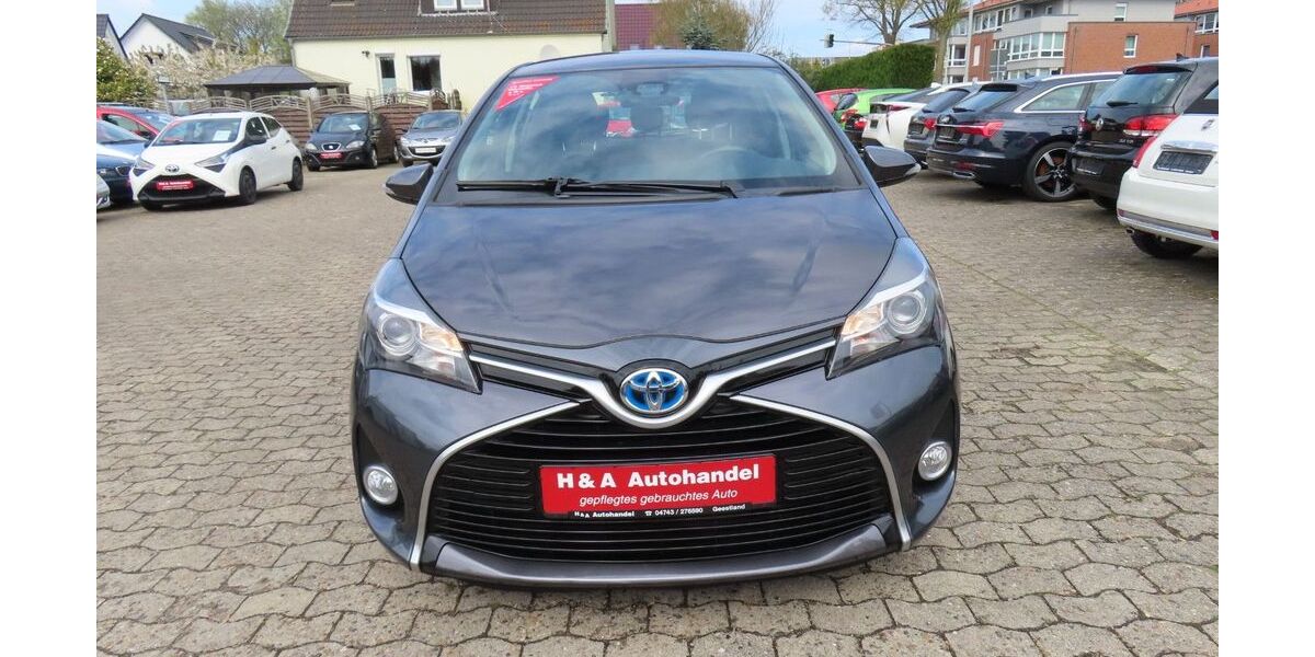 Toyota Yaris 30.915 km 12.999 &euro; Geestland 27607