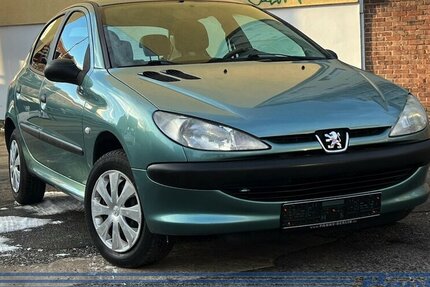 Peugeot 206 Presence*Klima*2-E.Fenster*TÜV04/25* 104.725 km 1.900 € Berlin 13187