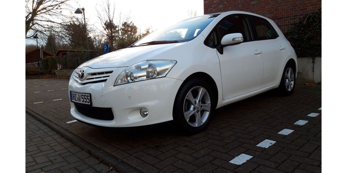 Toyota Auris 71.588 km 6.750 &euro; Schwanewede 28790