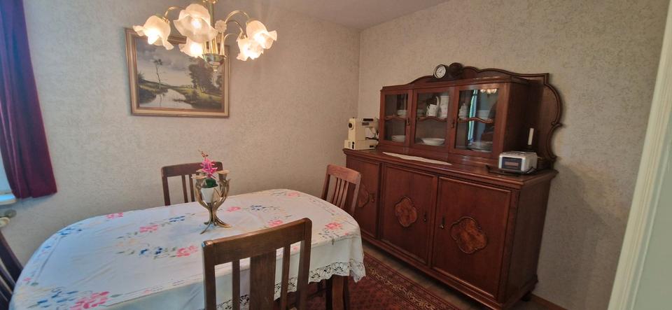 Einfamilienhaus Engen - 9 Zimmer, 250 m&sup2;, 599.900&euro; | Angebot:27070358