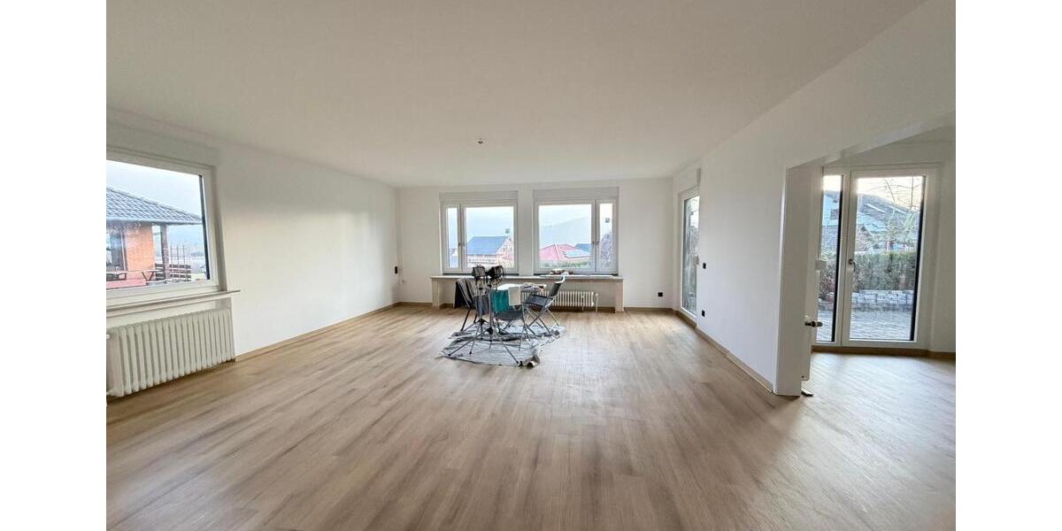 Bungalow Herleshausen - 5 Zimmer, 190 m&sup2;, 1.425&euro; | Angebot:25615087