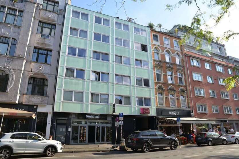 Einzelhandel in Köln 4.500 € 76 m²