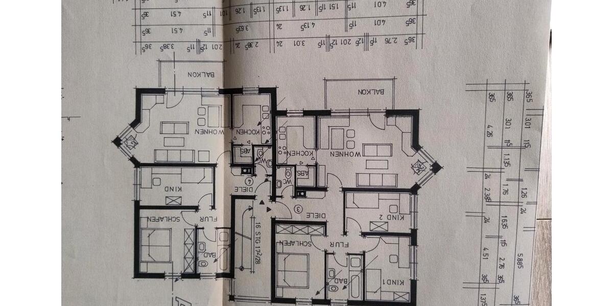 Neu sanierte 4-Zimmer-Wohnung mit Balkon 4 zimmer