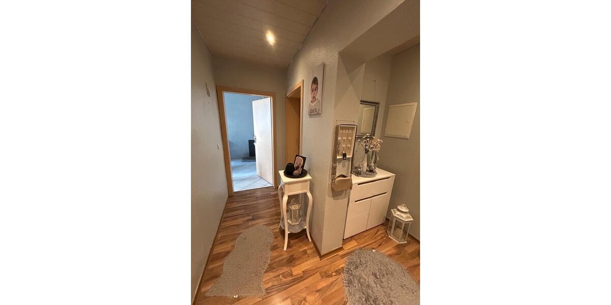 Erdgeschoßwohnung Tangerhütte - 4 Zimmer, 104 m&sup2;, 570&euro; | Angebot:26316243