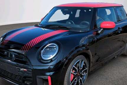 Mini John Cooper Works 1.554 km 39.821 &euro; München 80788