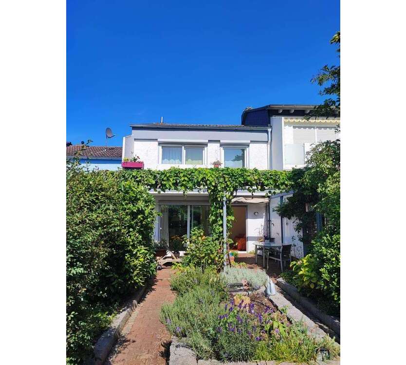 Haus zum Kaufen in Roßdorf 449.000 € 109 m²