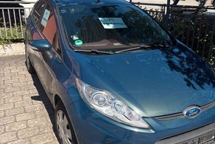 Ford Fiesta 132.000 km 2.750 &euro; Aichach-Sulzbach 86551