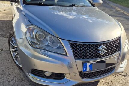 Suzuki Kizashi 110.000 km 7.990 &euro; Eberswalde 16227