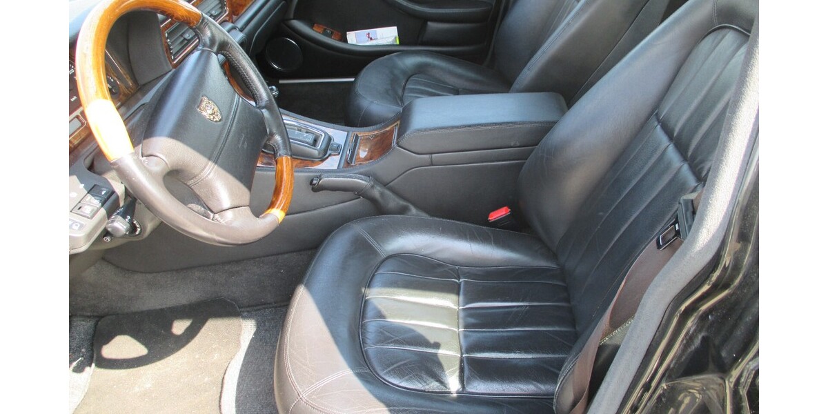 Jaguar X-Type 203.000 km 4.450 &euro; Knittelsheim 76879