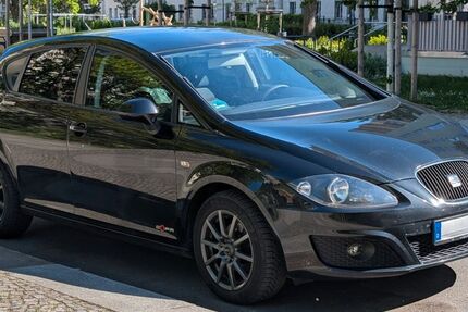 Seat Leon 177.500 km 3.800 &euro; Dresden 01069