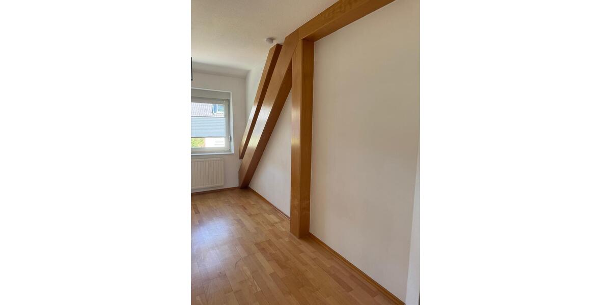 Maisonettenwohnung Büren - 4 Zimmer, 180 m&sup2;, 890&euro; | Angebot:25457241