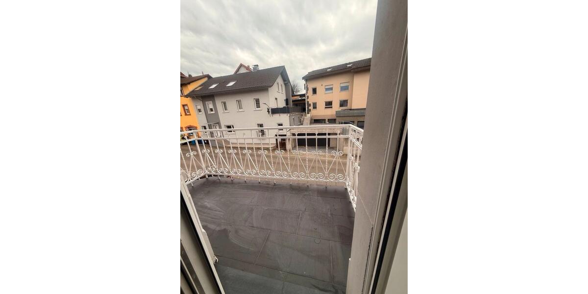 Etagenwohnung Bad Säckingen - 4.5 Zimmer, 90 m&sup2;, 1.350&euro; | Angebot:26276894