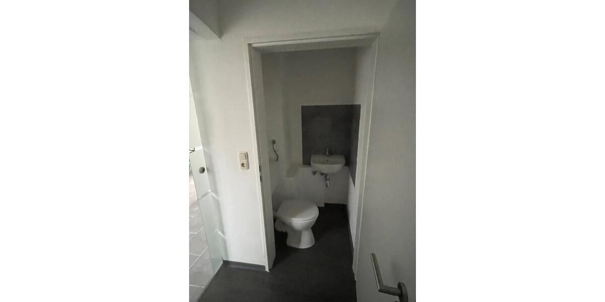 Schönes Wohnhaus mit Garten und Carport zur Miete 4 zimmer