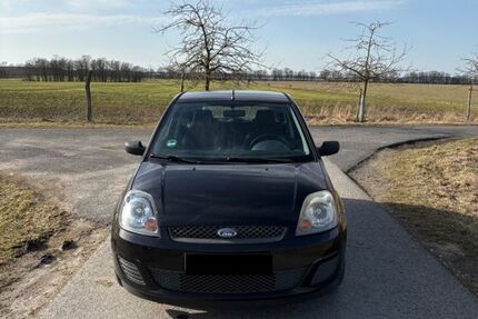 Ford Fiesta 166.000 km 2.300 &euro; Kloster Lehnin 14797