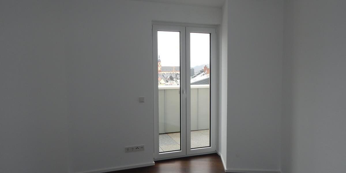 Blick über die Stadt- Altersgerechte helle Penthousewohnung an der Fußgängerzone - Einfamilienhaus Trier Nord | Angebot:25158371