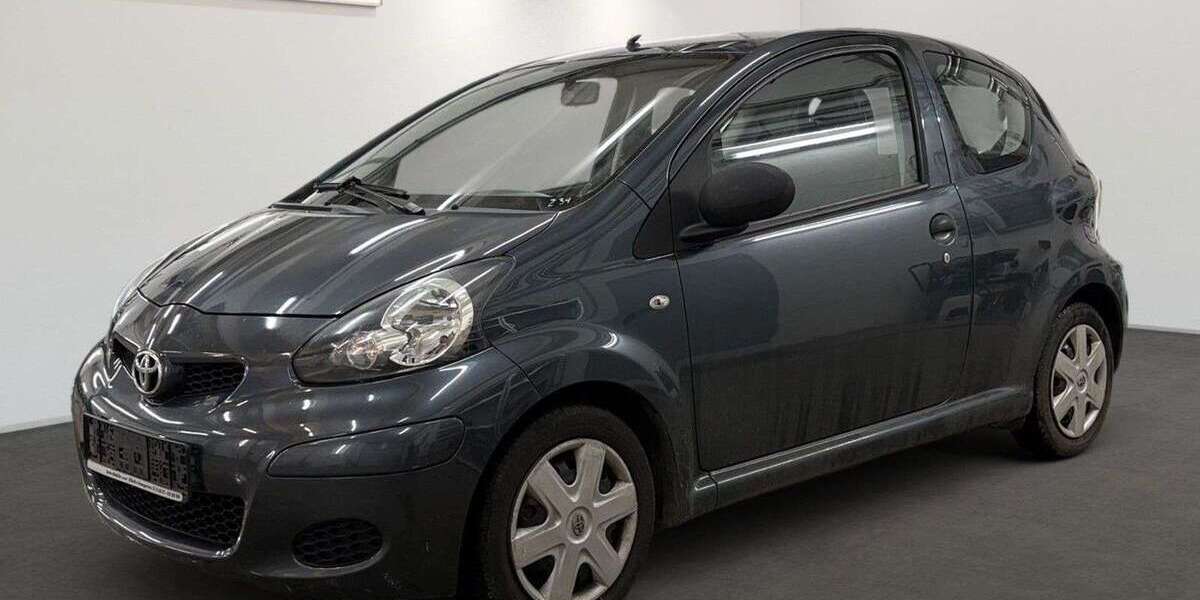 Toyota Aygo 162.997 km 1.799 &euro; Berlin 12681