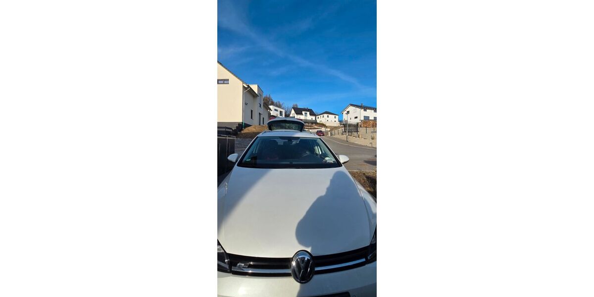 VW Golf 66.000 km 19.450 &euro; Halver 58553