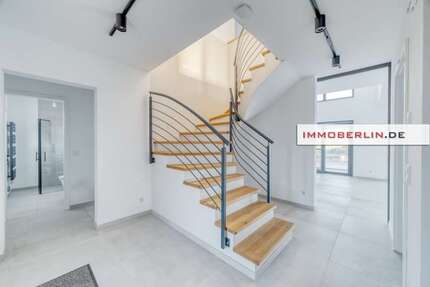 Haus Trebbin - 6 Zimmer, 221 m&sup2;, 785.000&euro; | Angebot:25453848