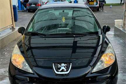 Peugeot 207 154.000 km 1.600 &euro; Köln 51063