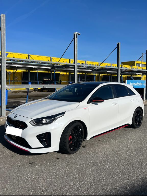 Kia ceed / Ceed 59.000 km 20.700 € Radolfzell 78315