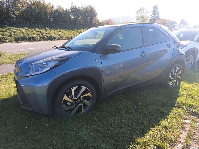 Aygo (X)
