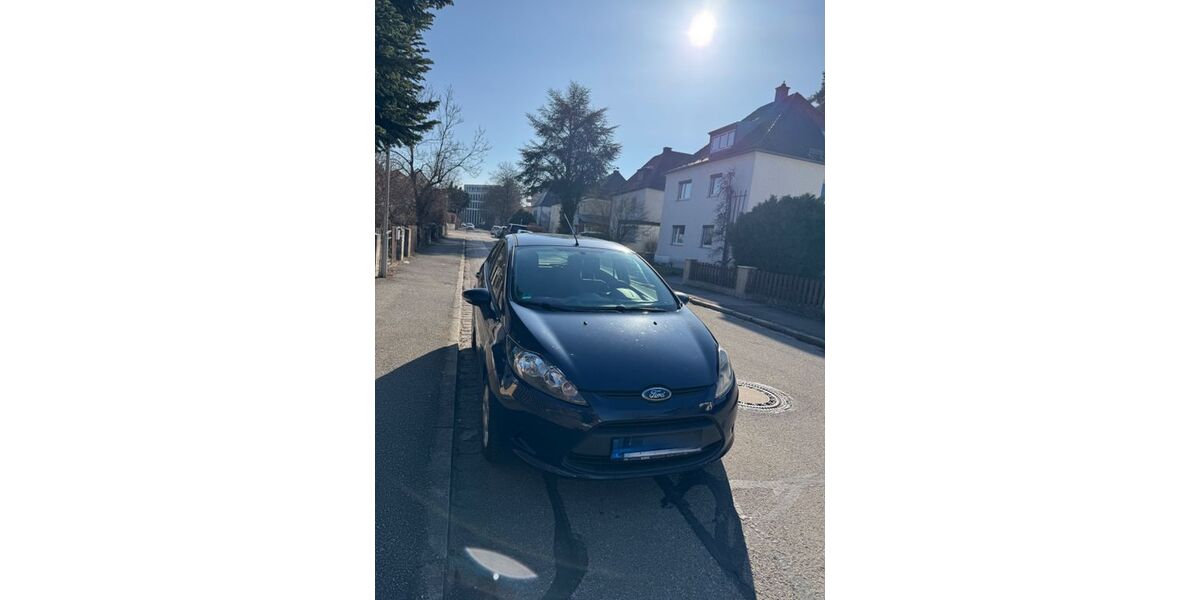 Ford Fiesta 112.000 km 3.500 &euro; Burghausen 84489