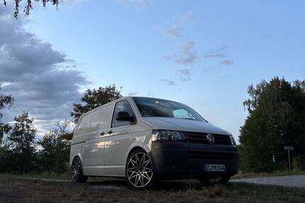 VW T5 Transporter 180.000 km 11.500 &euro; Mülsen 08132