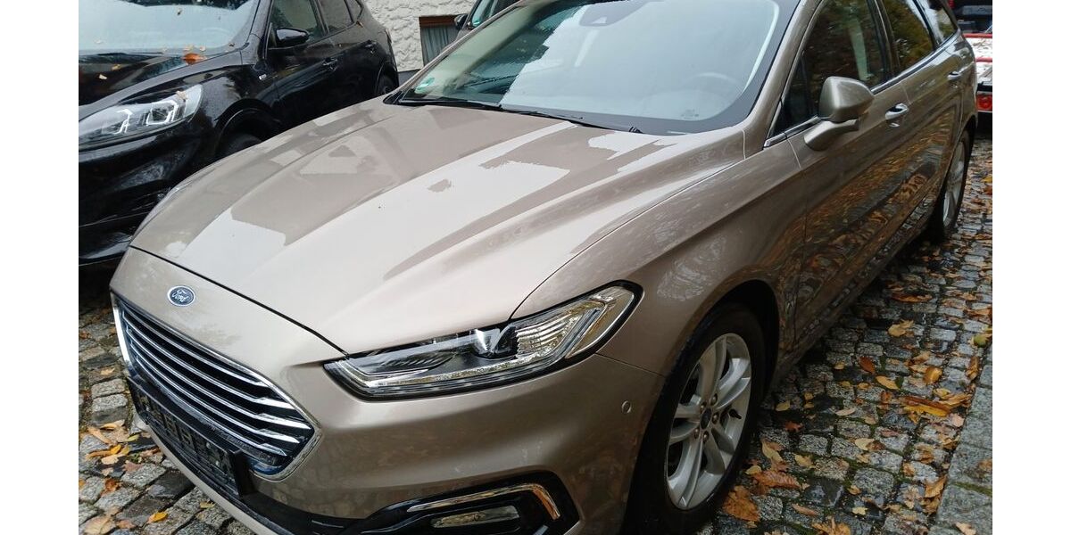 Ford Mondeo 89.000 km 16.999 &euro; Regensburg-Bernhardswald 93170