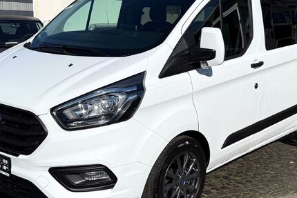Ford Tourneo Custom 182.000 km 26.990 € Köln 51065