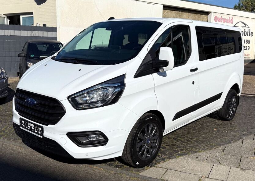 Ford Tourneo Custom 182.000 km 26.990 € Köln 51065