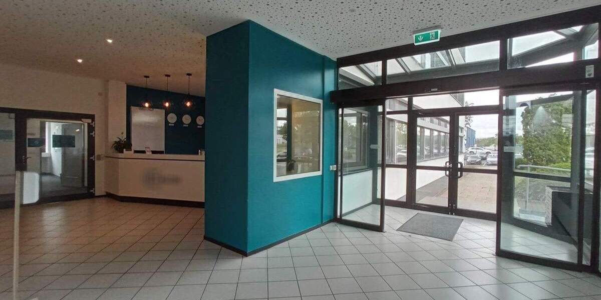 Großzügige Gewerbeimmobilie in Kassel-Waldau zimmer